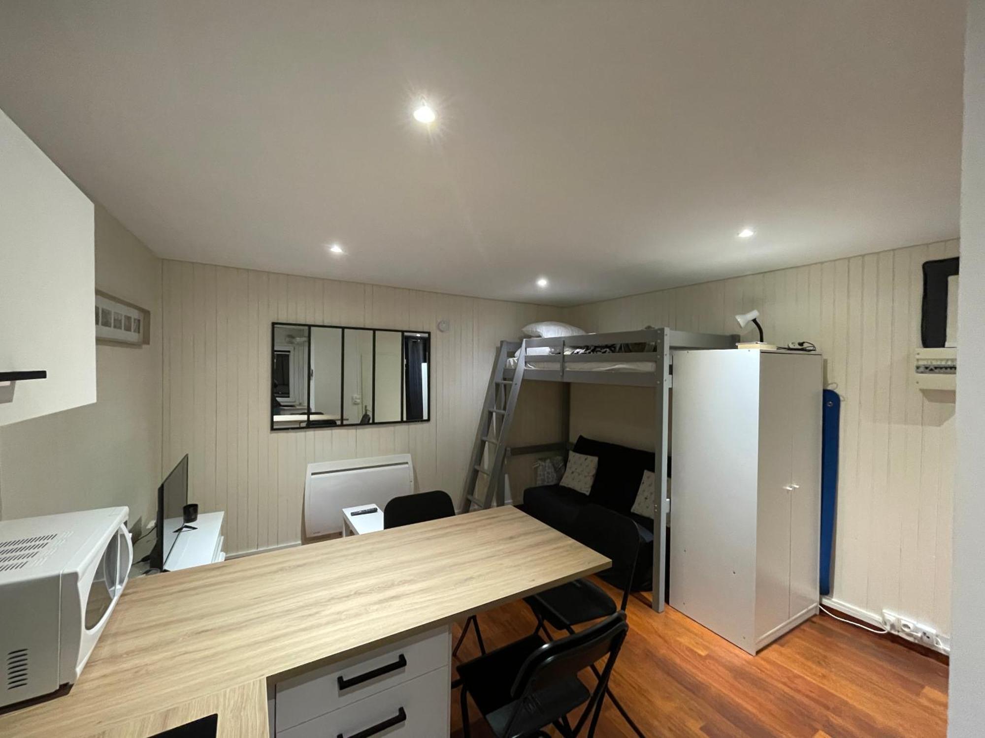 Charmant Studio En Plein Coeur De Chambery Luaran gambar